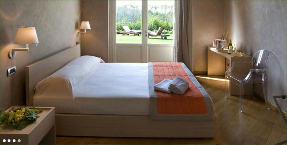 Relais 23 Hotel & Ristorante Castelnuovo Belbo Εξωτερικό φωτογραφία