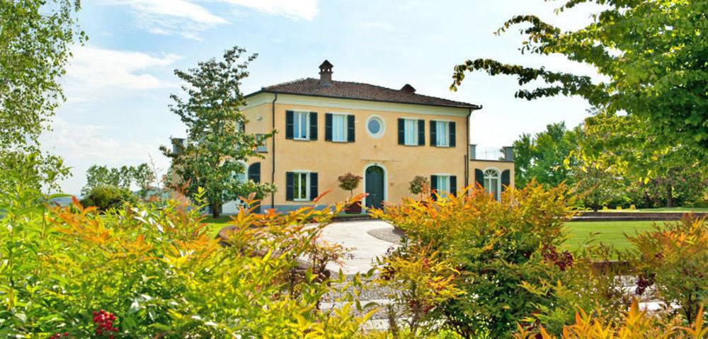 Relais 23 Hotel & Ristorante Castelnuovo Belbo Εξωτερικό φωτογραφία